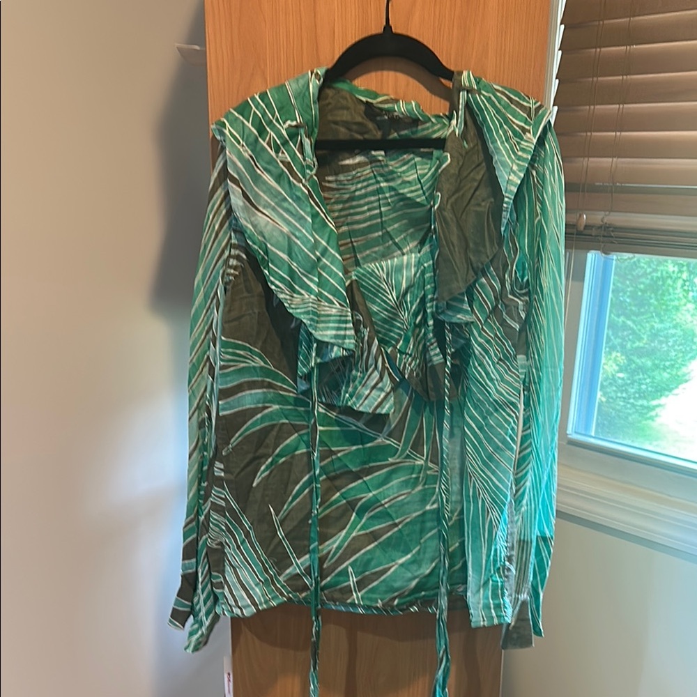 Gucci authentic Green Leaf Print Blouse